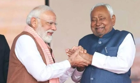 Narendra Modi and Nitish Kumar during oath ceremony after Bihar elections.