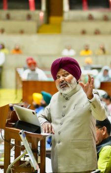 Cheema presenting Punjab Budget